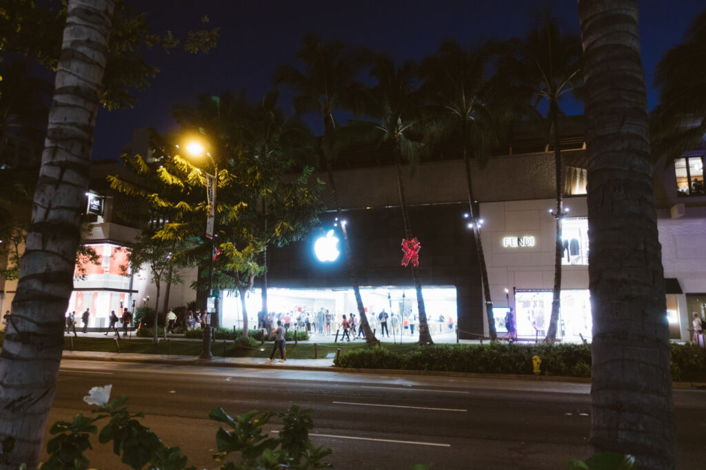 Appleの正規店に修理を依頼する